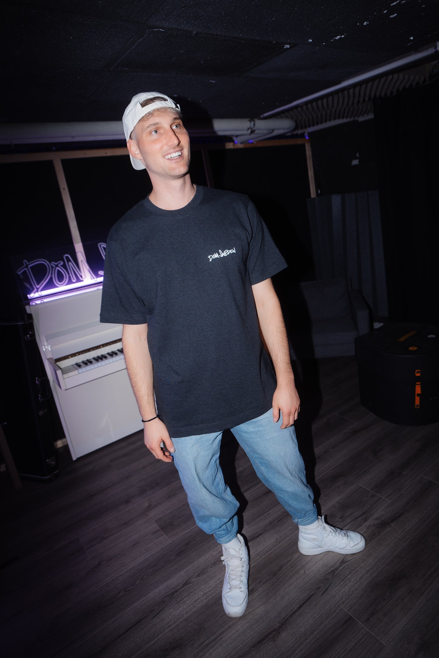 Merch_T-Shirt_Black_Dom_Sweden_Boys_Front